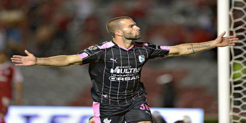 Querétaro sufre pero gana a Xolos