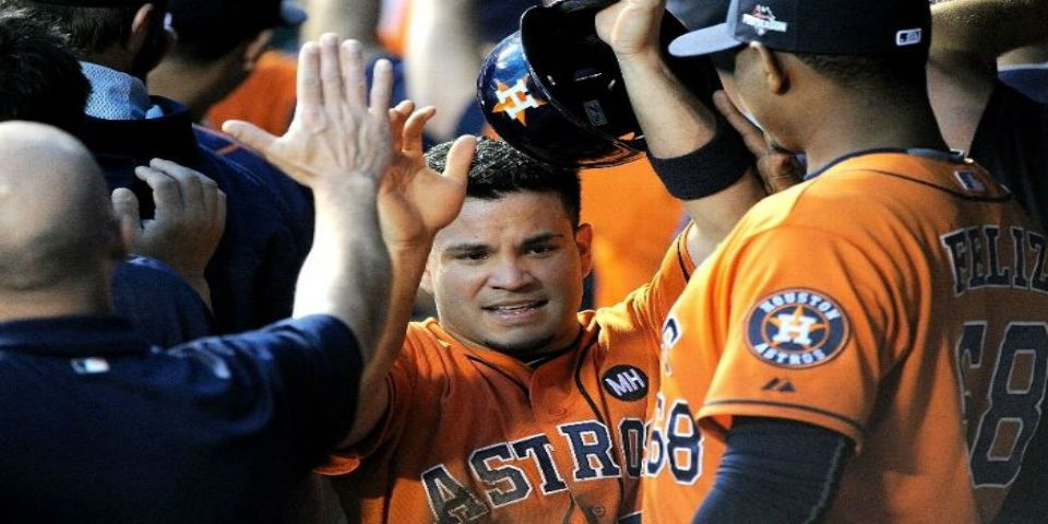 Astros sorprende a Kansas