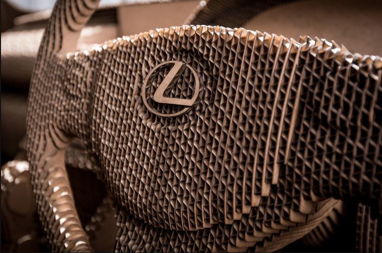 Video: construyen automóvil de cartón - car2