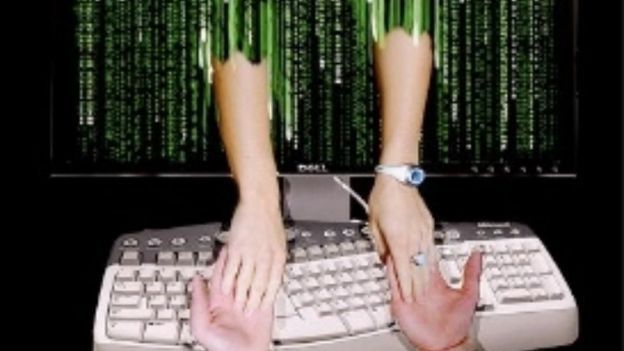 Peligros del internet en jóvenes