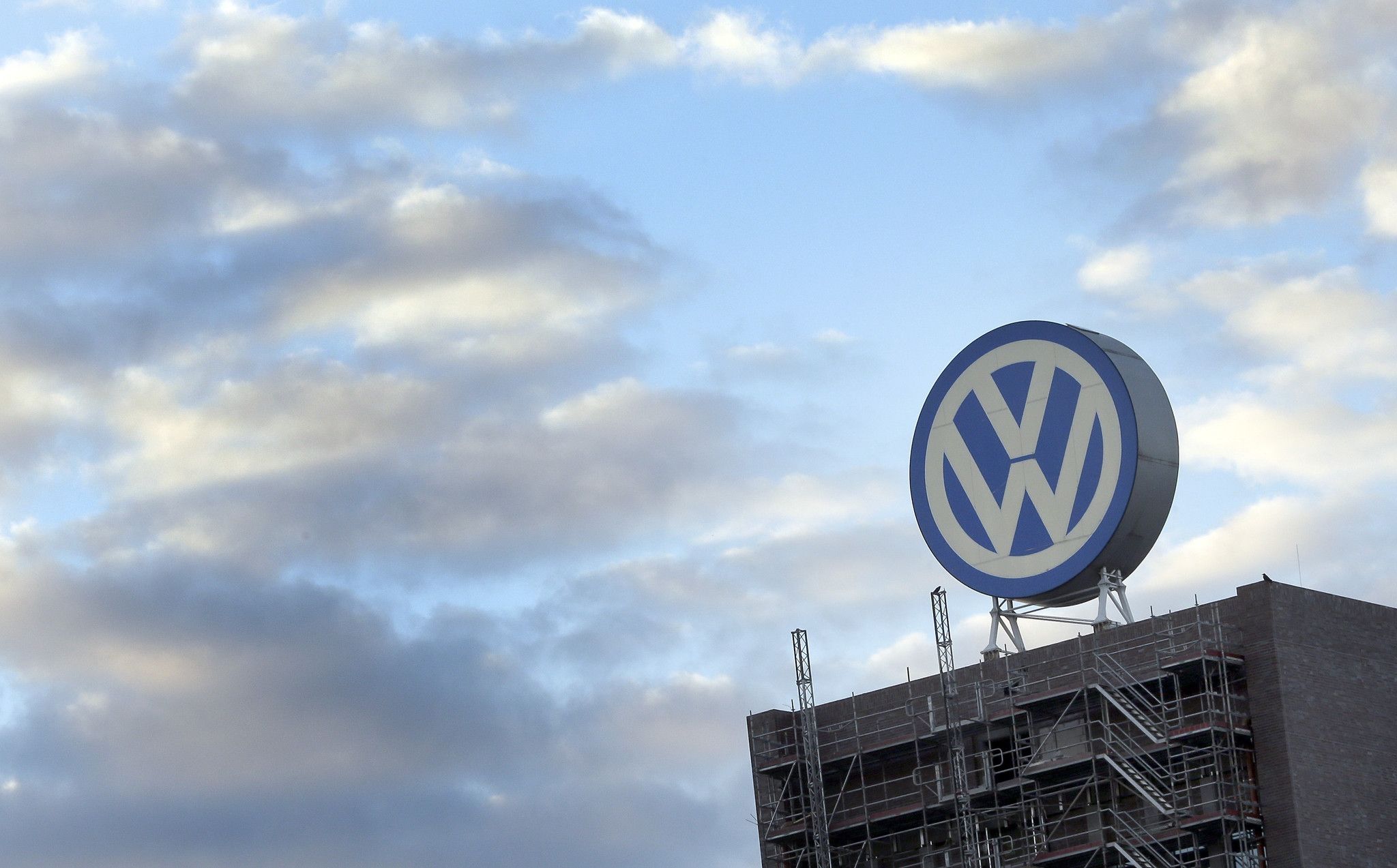 Suman 50 mil los autos afectados en España por Volkswagen