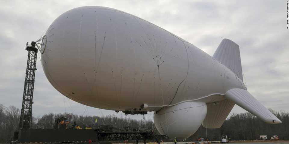 Dirigible se suelta de sus amarras y vuela por Pennsylvania