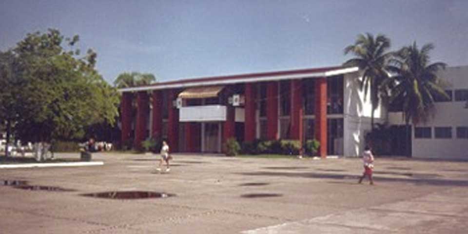 Suspenden clases en tres municipios de Michoacán por Patricia