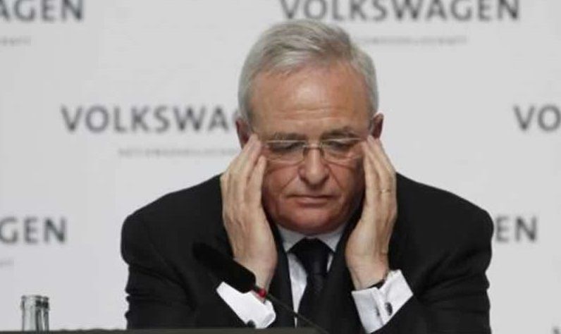 Prohibida la venta de autos Volkswagen en Rumanía