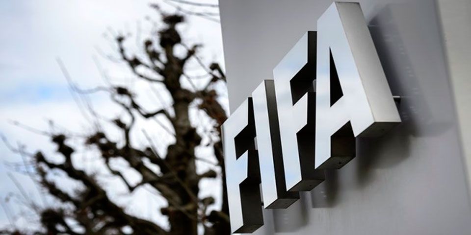 FIFA sanciona a México y otras seis federaciones por actos discriminatorios FIFA sanciona a México y otras seis federaciones por actos discriminatorios