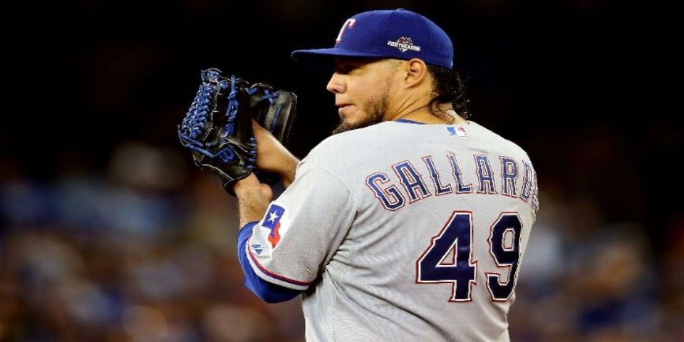 Yovani Gallardo lleva al triunfo a los Rangers de Texas