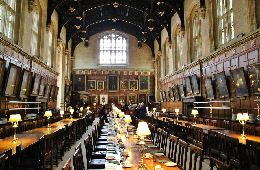 Este año tu cena de Navidad podría ser en Hogwarts