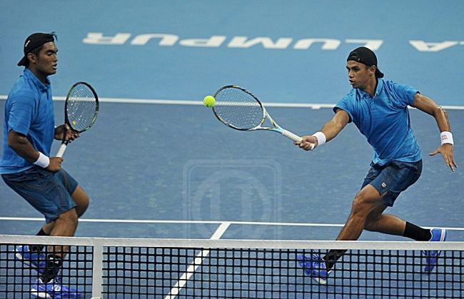 Eliminan a equipo de dobles del mexicano Santiago González