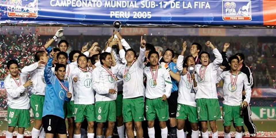 Futbolistas jóvenes enfrentan riesgos por conmociones cerebrales