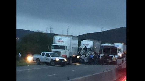 Accidente deja un muerto y dos heridos en NL