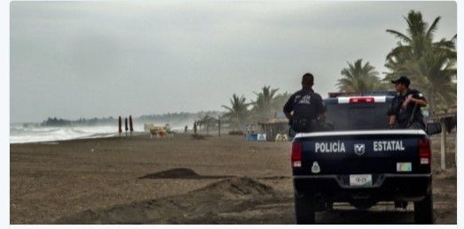 Huracán Patricia tocará tierra en Playa Pérula