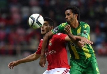 Raúl Jiménez juega en victoria del Benfica Raúl Jiménez juega en victoria del Benfica