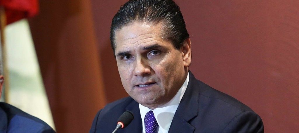 Celebra Michoacán salida de alerta de viaje de Estados Unidos - silvano-aureoles-gobernador-electo-de-michoacán_5124585698-1024x455