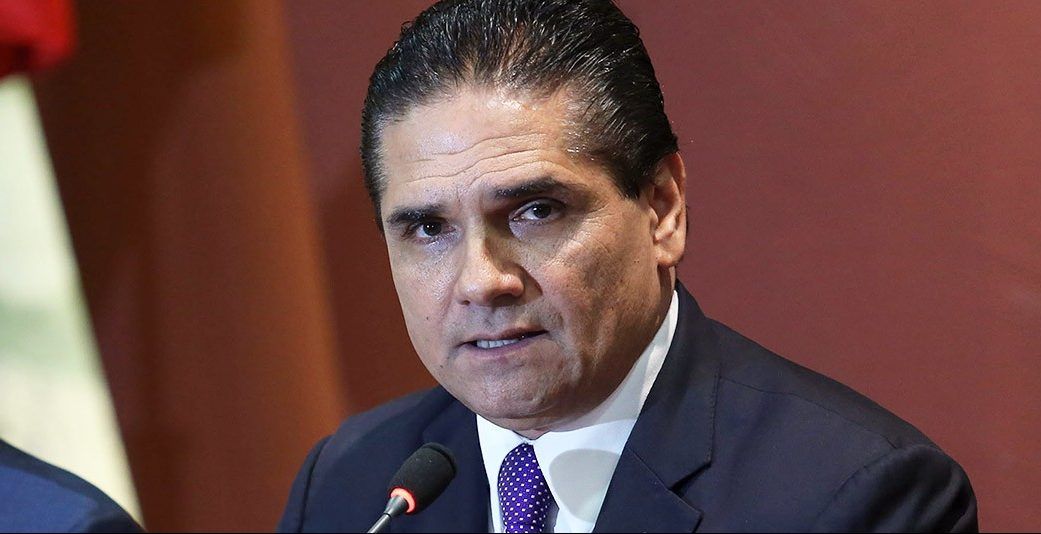 Buscaré a los responsables del desfalco financiero: Silvano Aureoles