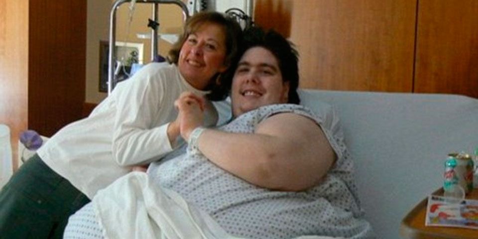 Hospital corre a paciente de 350 kilos por pedir una pizza