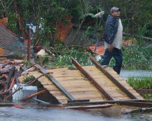 Tres muertos por lluvias en Texas - texas5-300x238
