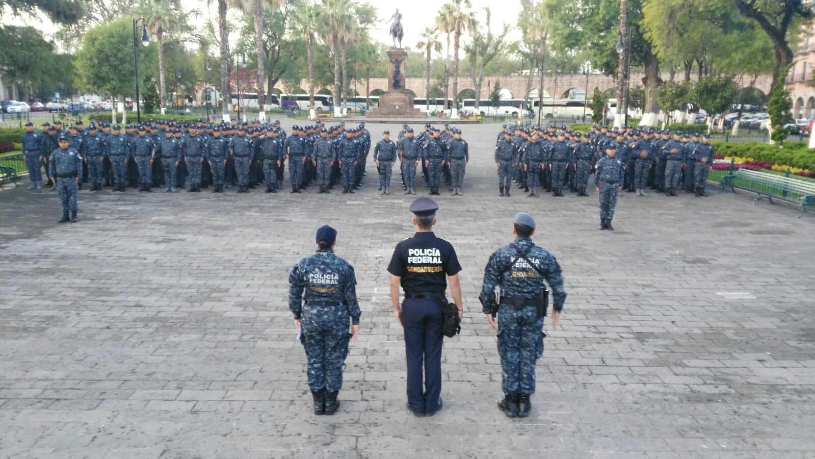Llega Gendarmería a Michoacán para resguardar evaluación de docentes