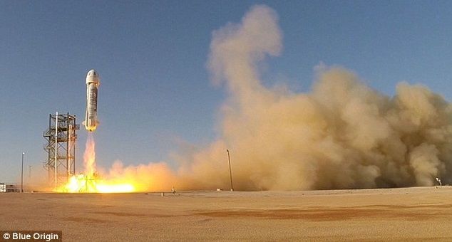 Primer cohete espacial reutilizable logra histórico aterrizaje