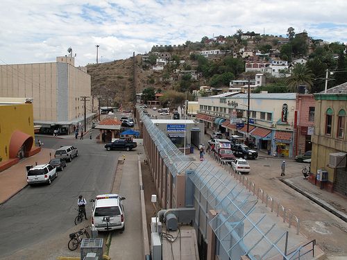 Arizona pretende ampliar su zona fronteriza