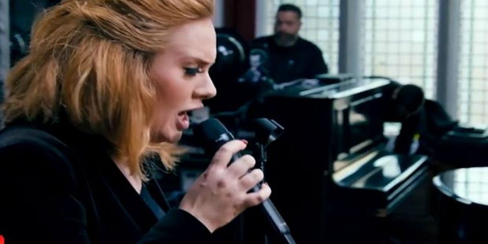 Adele muestra nueva canción