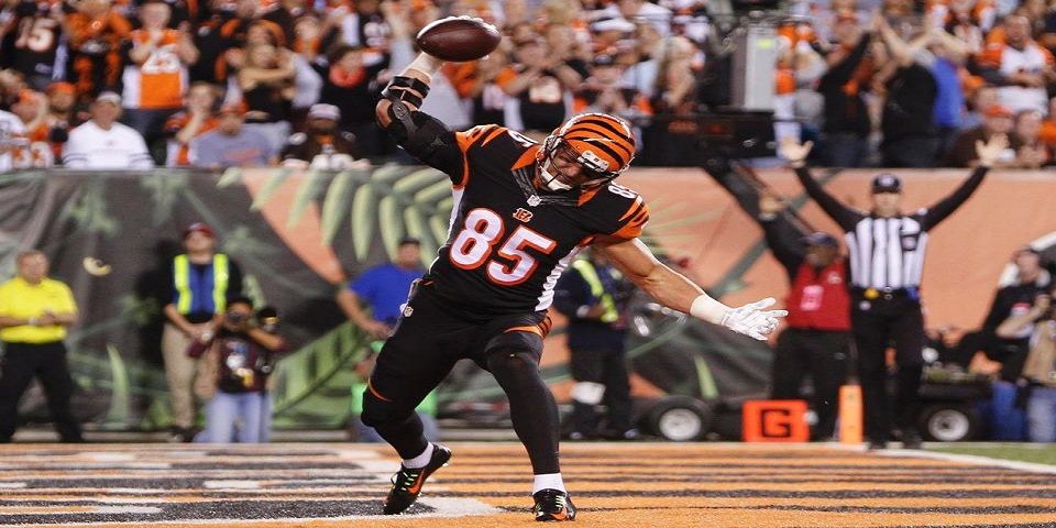 Bengalíes vence a Cleveland y mantiene paso perfecto