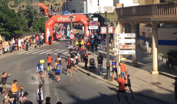Muere joven tras correr en medio maratón de Benidorm