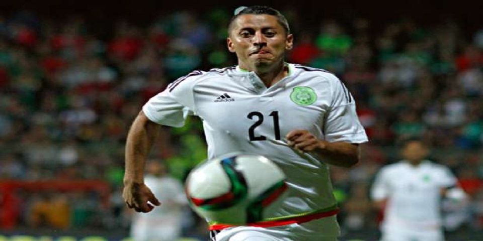 Carlos Esquivel nueva baja del Tri por lesión