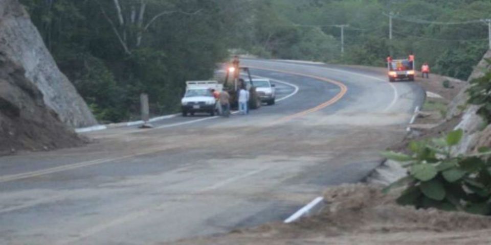 Accidente carretero deja cinco muertos en Oaxaca