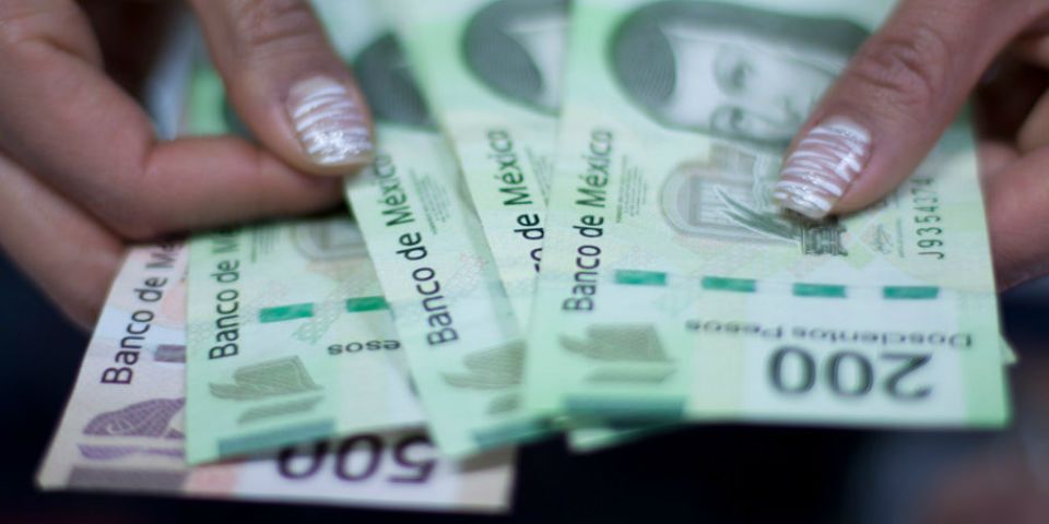 Mexicanos prefieren pagar en efectivo en El Buen Fin: encuesta Mexicanos prefieren pagar en efectivo en El Buen Fin: encuesta