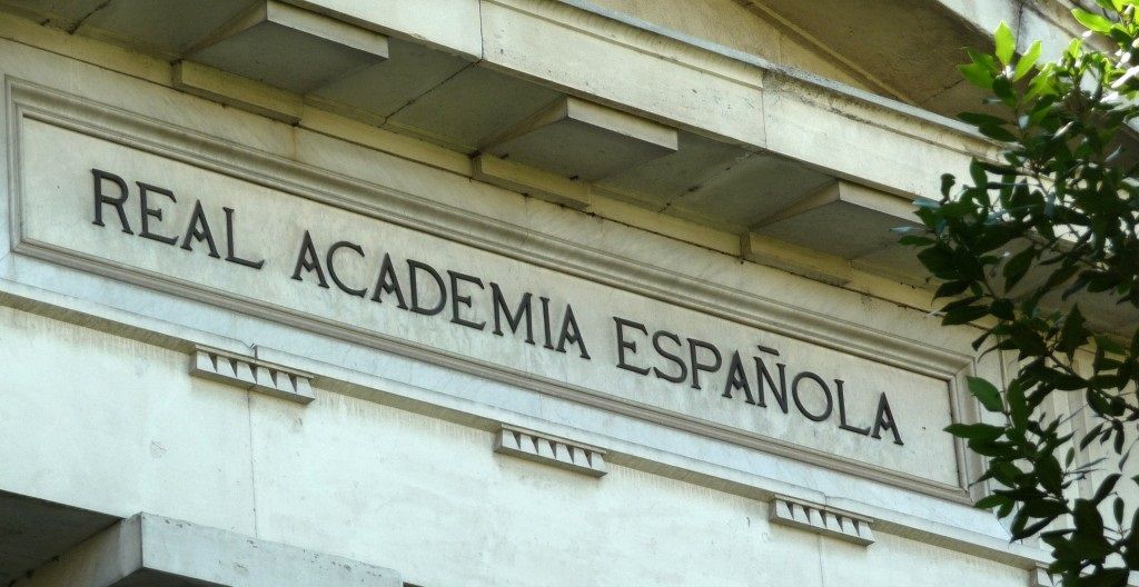 Mexicana gana Premio Real Academia Española 2015