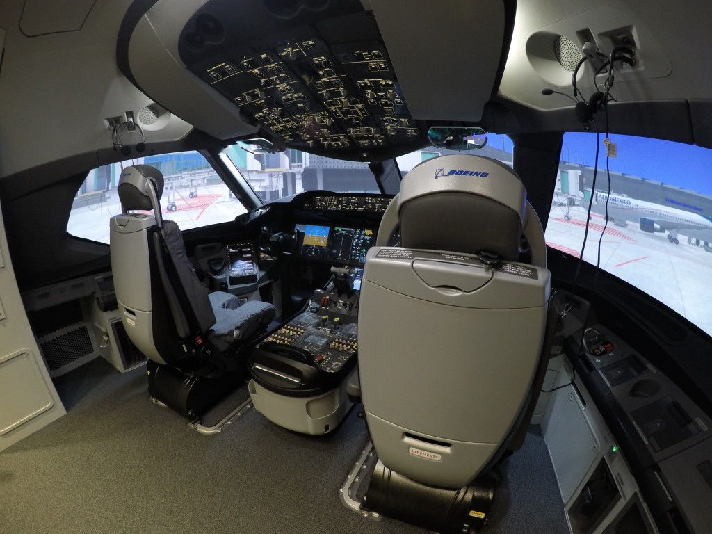 Aeroméxico presenta simulador del Dreamliner - G0055889-1024x768