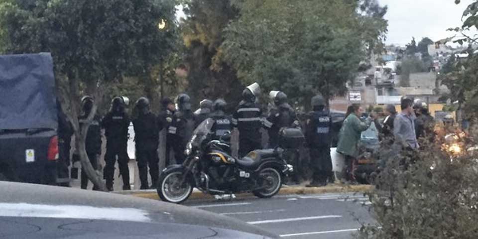 Bloqueos complican tránsito vial en poniente del D.F.