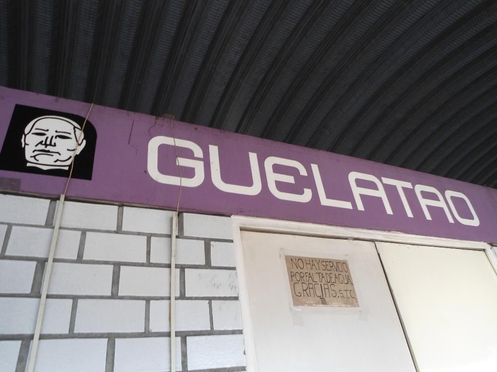 Mujer da a luz en el Metro Guelatao