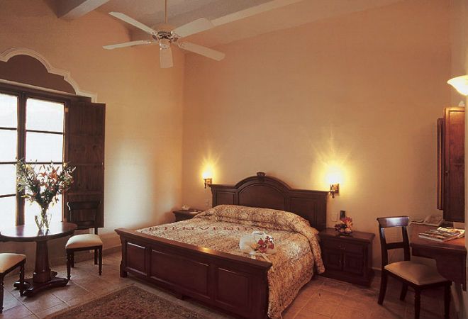 Cinco hoteles-hacienda para pasar un fin de semana romántico de lujo - Hacienda-Los-Laureles-2