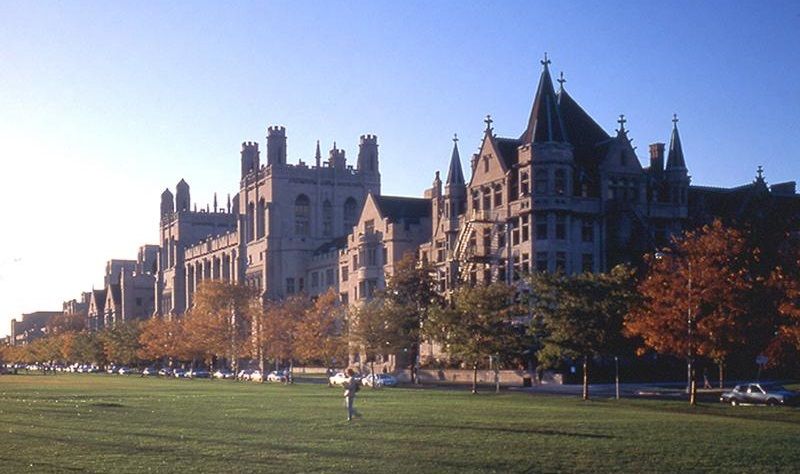 Cancelan clases en Universidad de Chicago por amenaza