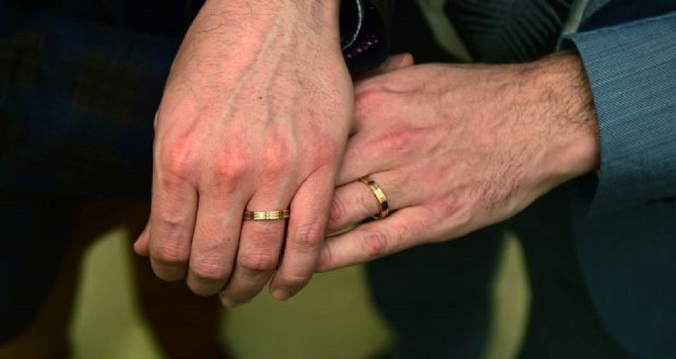 Irlanda celebra primer matrimonio entre personas del mismo sexo