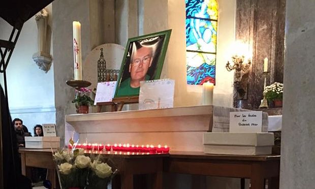 La primera víctima de los ataques en París