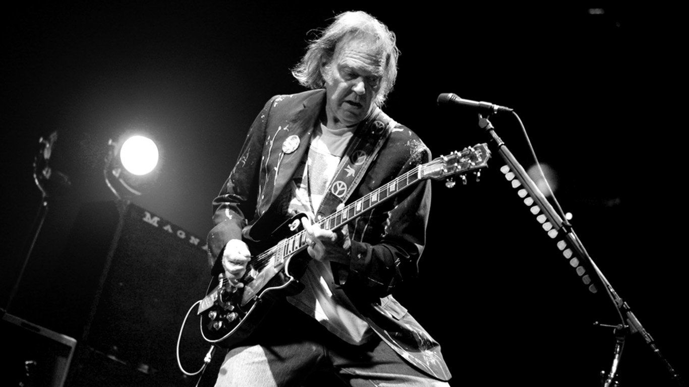 Siete canciones para celebrar el 70 cumpleaños de Neil Young - Neil-Young-New-Album-News-FDRMX