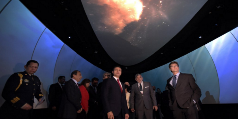 Inaugura EPN sala multimedia en Palacio Nacional