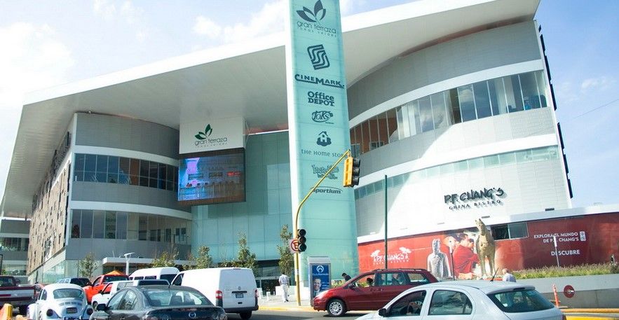 Asaltan joyería en Lomas Verdes