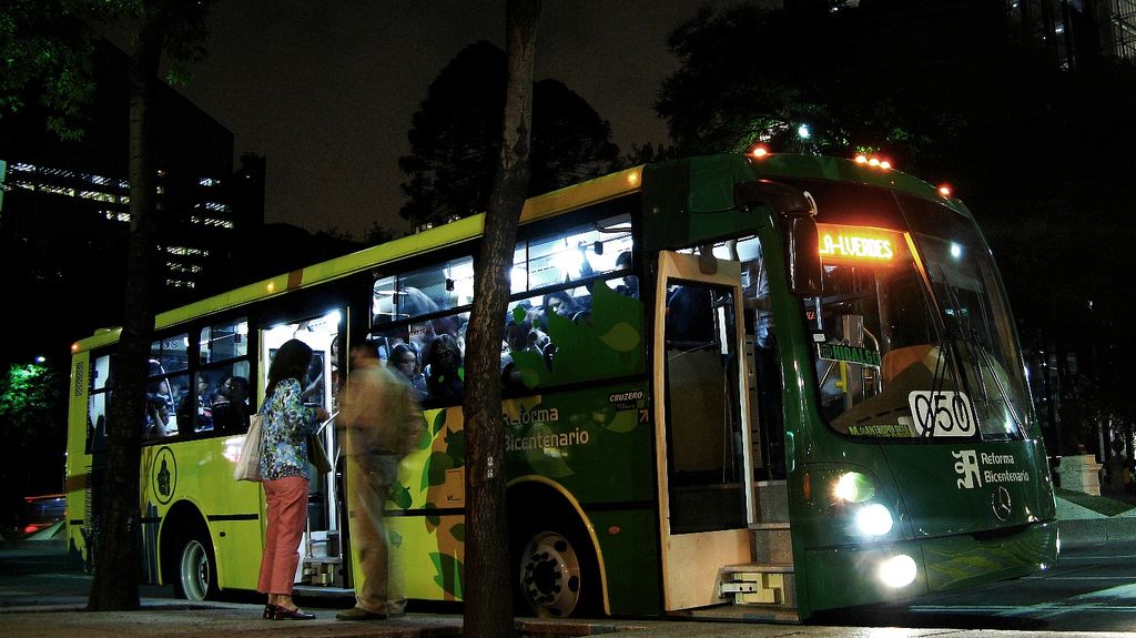 Identifican a chofer que atropelló a ciclista en Reforma