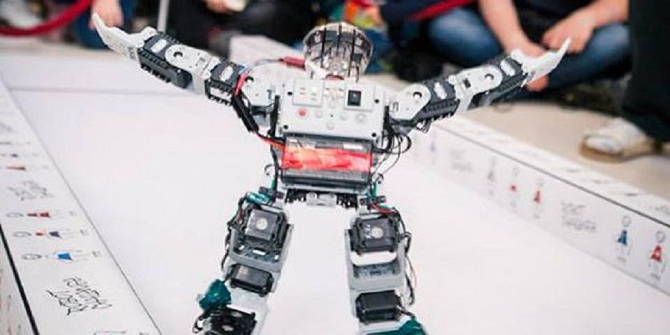 Niños mexicanos logran primeras posiciones en Mundial de Robótica