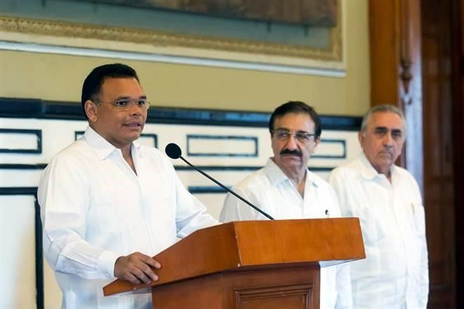 Yucatán elimina tenencia vehicular - Rolando-Zapata