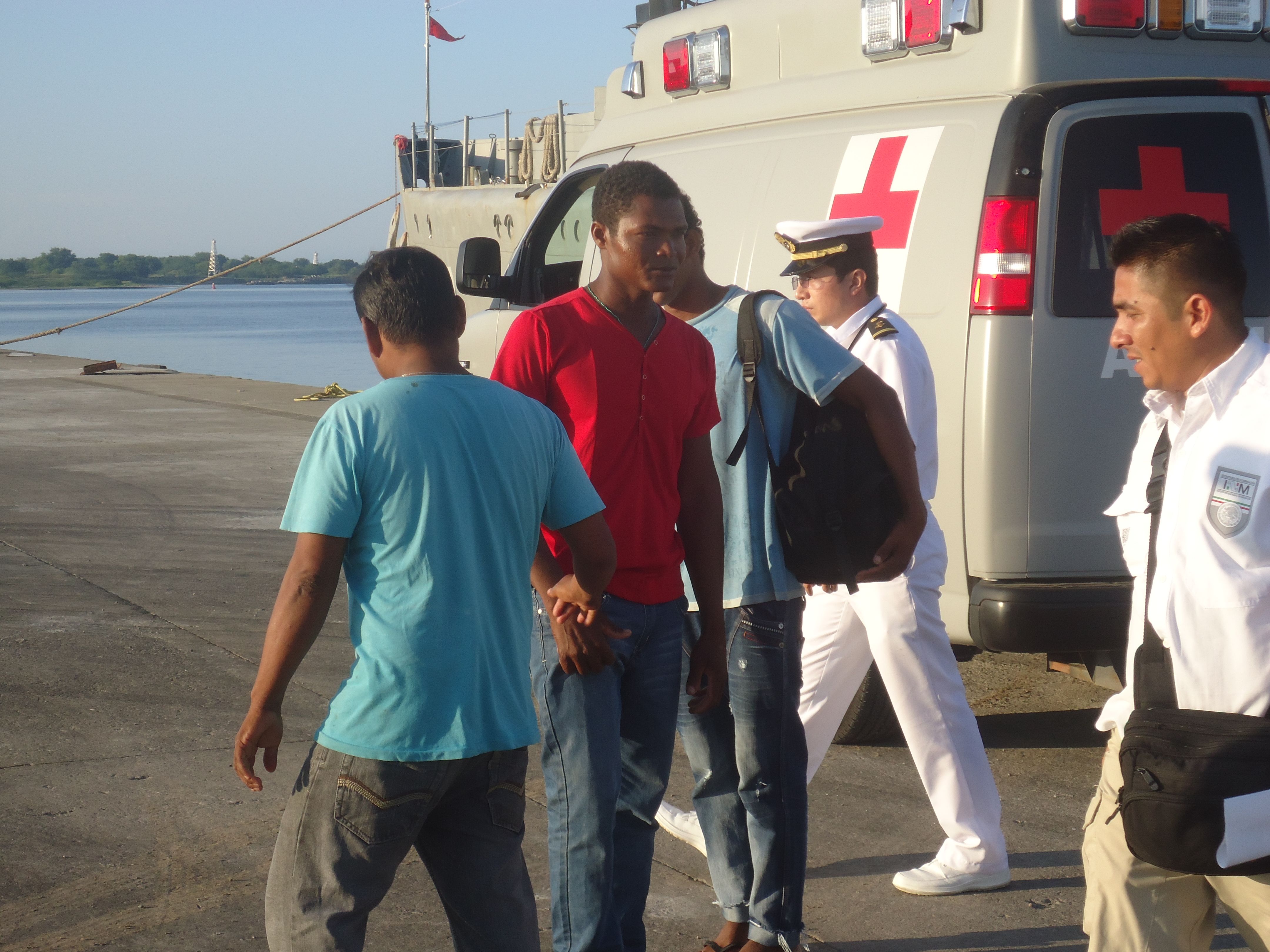 Marina rescata a cuatro náufragos en Chiapas - SEMAR_BOLET÷N_134_15_IMG_10