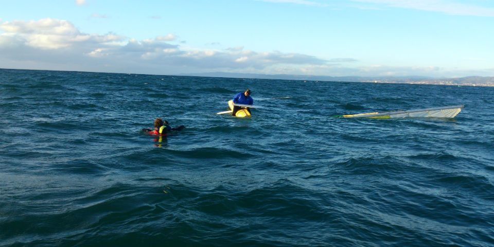 Marina de México rescata a tres estadounidenses en Ensenada