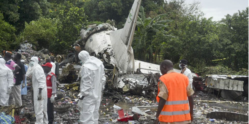 Un bebé, único sobreviviente de accidente aéreo