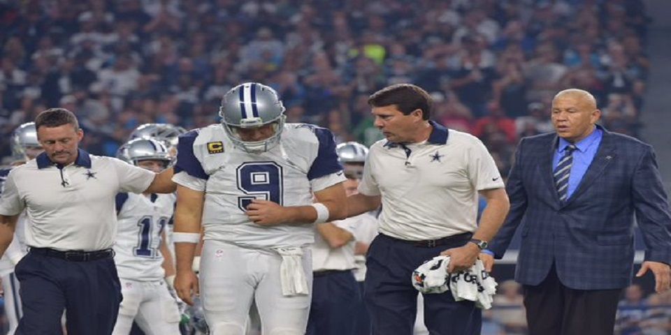Tony Romo se lesiona en el Día de Acción de Gracias