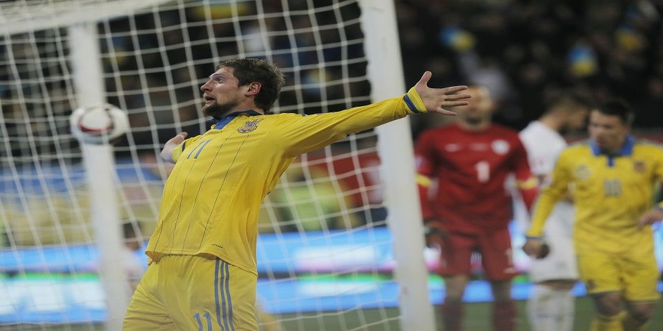 Ucrania vence 2-0 a Eslovenia en repechaje