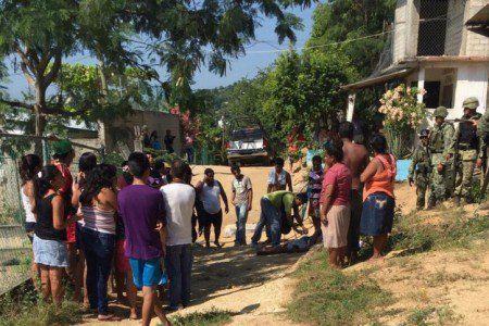 Asesinan a tres en Acapulco