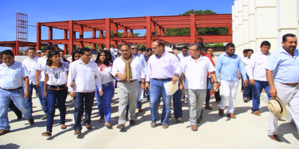 Obras públicas serán concluidas: Héctor Astudillo